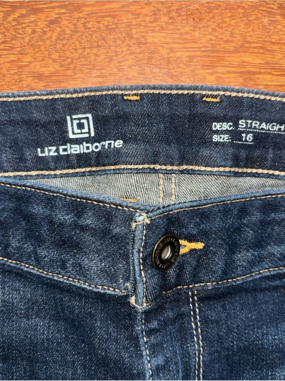 Levi’s Dark Wash Straight Leg Jeans - Picture 2 of 5